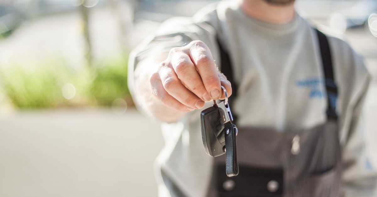 Nissan car key fob — Troy Locksmiths