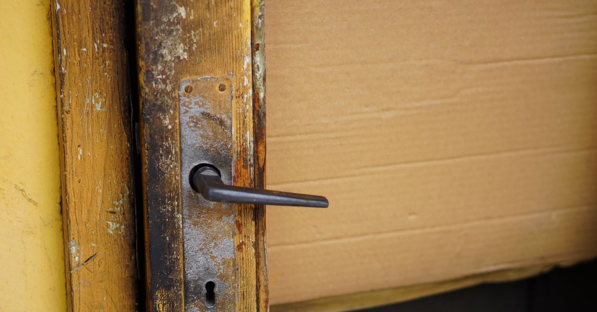 Door Knob Lock Won't Turn? Common Causes and Quick Fixes — Troy Locksmiths